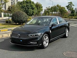 2025 Volkswagen Magotan B8 Рестайлинг, чёрный, 2423000 рублей, вид 1