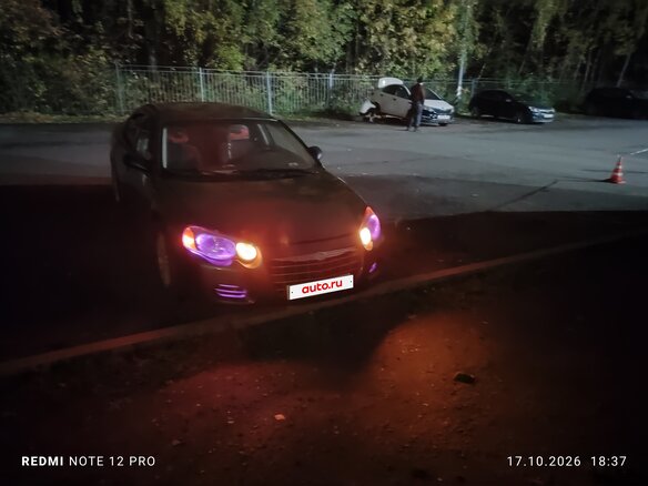 2004 Chrysler Sebring II Рестайлинг, серый, 400000 рублей - вид 4