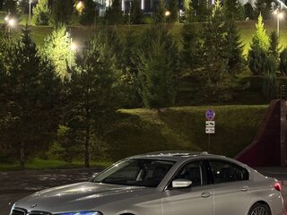 2020 BMW 5 серии 520i VII (G30/G31/G38) Рестайлинг, серебристый, 4250000 рублей, вид 1