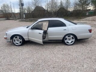 1994 Toyota Crown IX (S140), белый, 400000 рублей, вид 3