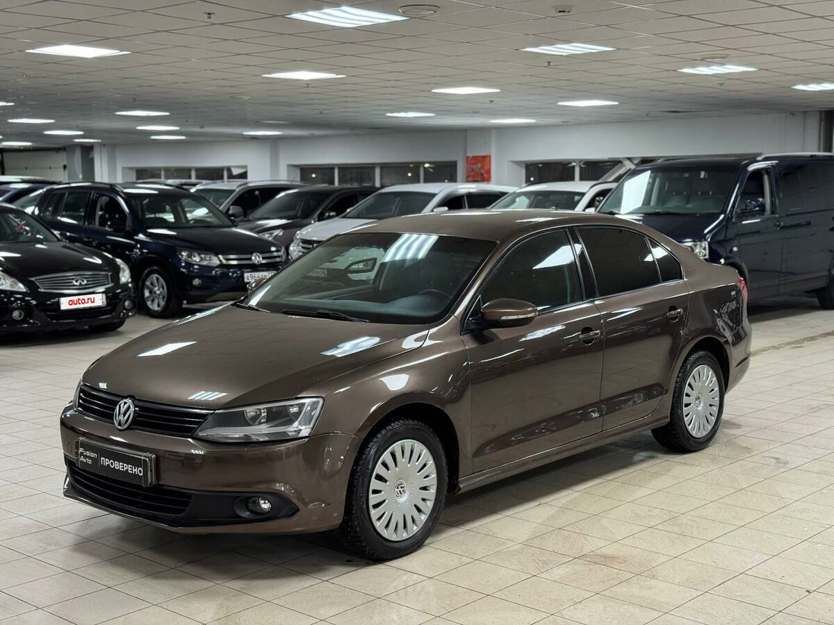 Открыть фотографии: Volkswagen Jetta VI