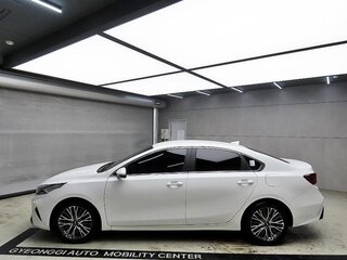 2023 Kia K3 II (China Market) Рестайлинг, белый, 1500000 рублей, вид 3