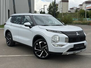 Mitsubishi Outlander IV