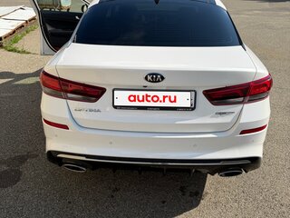 2019 Kia Optima IV Рестайлинг, белый, 2370000 рублей, вид 4