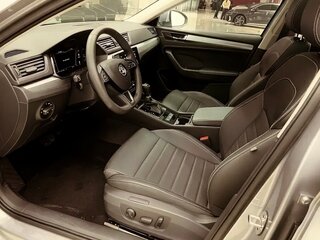 2025 Skoda Superb III Рестайлинг, чёрный, 2710000 рублей, вид 3