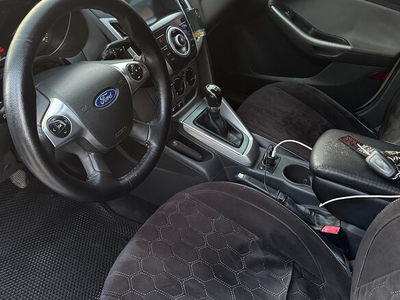 2013 Ford Focus III, белый, 575000 рублей - вид 9