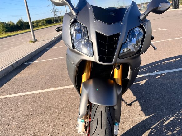2007 Aprilia RSV1000 R, серый, 600000 рублей