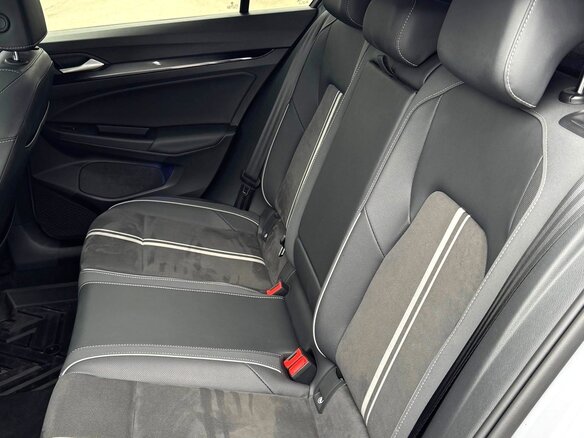 2023 Volkswagen Golf VIII, серый, 2130000 рублей - вид 9