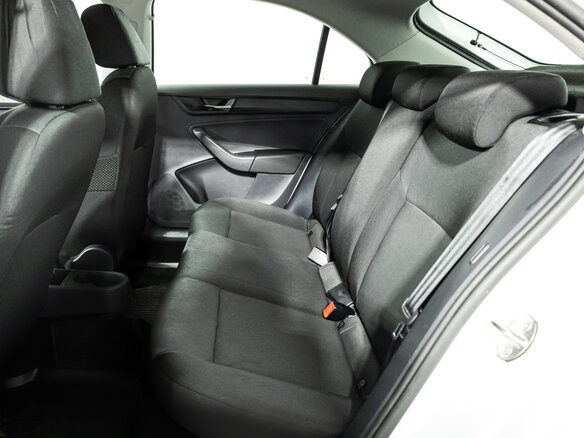 2018 Skoda Rapid I Рестайлинг, белый, 1199700 рублей - вид 9