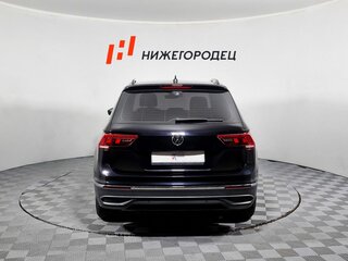 2021 Volkswagen Tiguan II Рестайлинг, чёрный, 3349000 рублей, вид 1