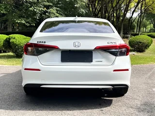 2023 Honda Civic XI, белый, 1690000 рублей, вид 4