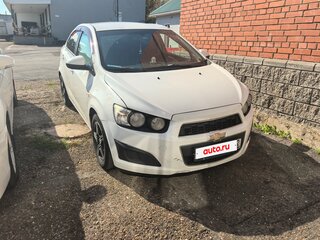 2013 Chevrolet Aveo II, белый, 540000 рублей, вид 1