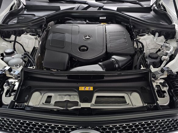 2025 Mercedes-Benz GLC 300 II (X254), белый - вид 4
