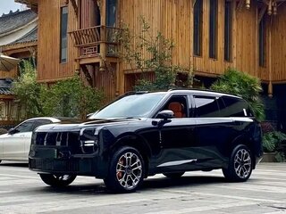 2026 Lynk & Co 900, чёрный, 6580404 рублей, вид 2