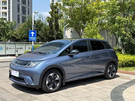 2023 BYD Dolphin 44.9 kWh I, голубой, 1042000 рублей, вид 1