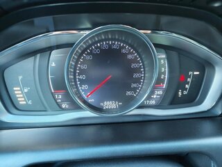 2015 Volvo XC60 I Рестайлинг, белый, 1600000 рублей, вид 2