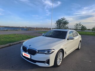 2021 BMW 5 серии 530e VII (G30/G31/G38) Рестайлинг, белый, 4881000 рублей, вид 1