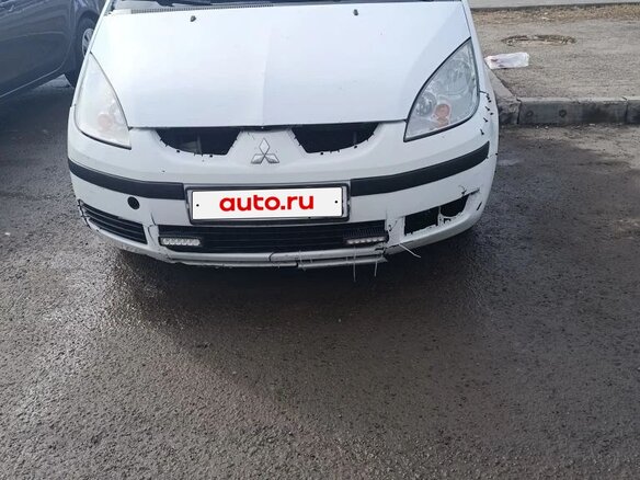 2008 Mitsubishi Colt CZ1 VI (Z30) Рестайлинг, белый, 280000 рублей