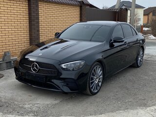 2020 Mercedes-Benz E-Класс 350 V (W213, S213, C238) Рестайлинг, чёрный, 5200000 рублей, вид 4