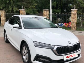 2021 Skoda Octavia IV (A8), белый, 2560000 рублей, вид 5