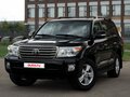 2014 Toyota Land Cruiser 200 Series Рестайлинг 1, чёрный, 4049999 рублей