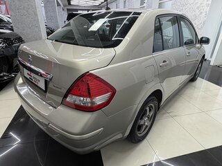 2010 Nissan Tiida I Рестайлинг, бежевый, 865000 рублей, вид 5