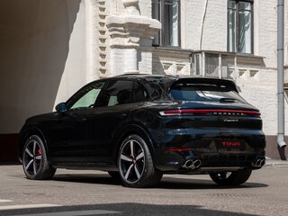 2023 Porsche Cayenne S III Рестайлинг, чёрный, 16100000 рублей, вид 4