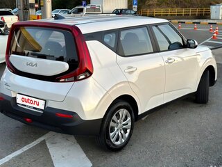 2022 Kia Soul III, белый, 1800000 рублей, вид 4
