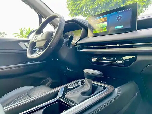 2022 Wuling Jiachen, белый - вид 10