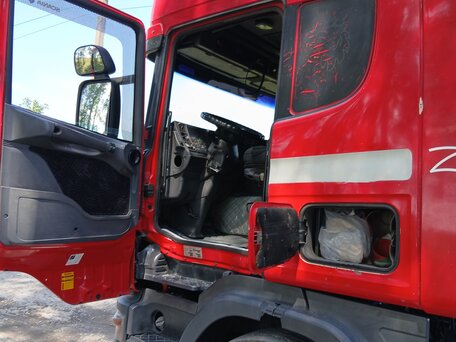 2002 Scania 4-Series, красный, 1200000 рублей, вид 5