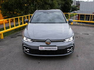 2022 Volkswagen Golf VIII, серый, 2499000 рублей, вид 2