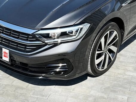 2022 Volkswagen Sagitar III Рестайлинг, серый, 1601000 рублей, вид 4