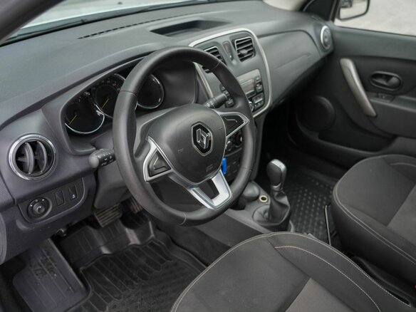 2022 Renault Logan Stepway II Рестайлинг, белый, 1280000 рублей - вид 10