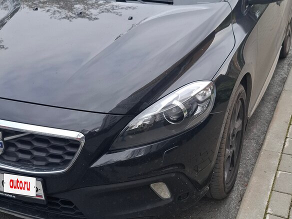 2015 Volvo V40 Cross Country I, чёрный, 2100000 рублей