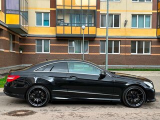 2012 Mercedes-Benz E-Класс 200 7G-Tronic IV (W212, S212, C207), чёрный, 1400000 рублей, вид 5