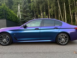 2022 BMW 5 серии 520i VII (G30/G31/G38) Рестайлинг, фиолетовый, 4900000 рублей, вид 4