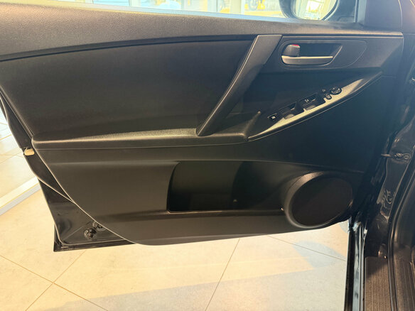 2010 Mazda 3 II (BL), чёрный, 800000 рублей - вид 10