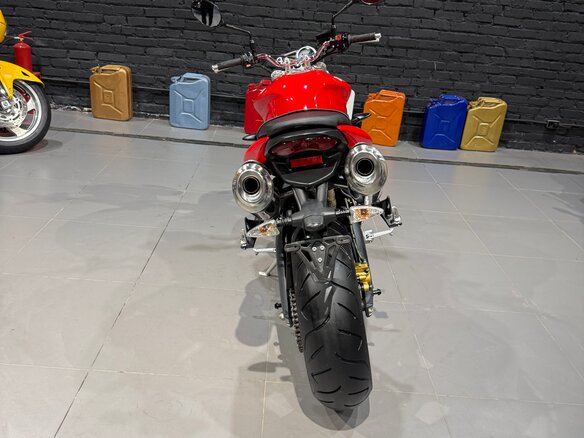 2010 Triumph Street Triple, красный, 465000 рублей - вид 6