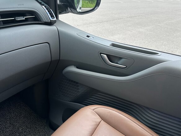 2021 Hyundai Staria I, белый, 4700000 рублей - вид 12