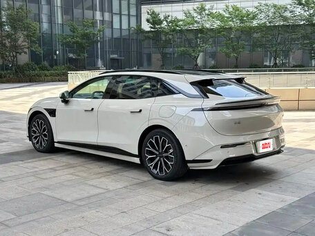 2025 Zeekr 007 GT 100 kWh, бежевый, 5500000 рублей, вид 1
