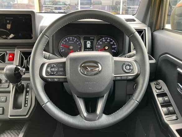 2023 Daihatsu Taft II, бежевый, 910000 рублей - вид 8