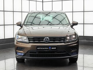 2017 Volkswagen Tiguan II, коричневый, 2699000 рублей, вид 2