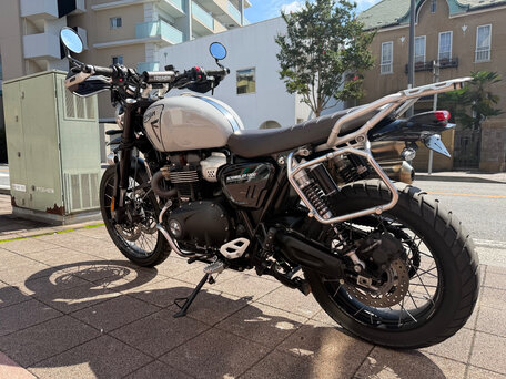 2024 Triumph Scrambler, серый, 1350000 рублей, вид 2