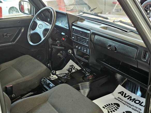 2012 Lada (ВАЗ) 2131 (4x4) 213105 I, серебристый, 455000 рублей - вид 12