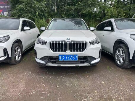 2023 BMW X1 Long 20Li sDrive III (U11/U12), белый, 2561551 рублей, вид 2