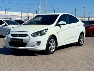 2012 Hyundai Solaris I, белый, 649990 рублей, вид 3