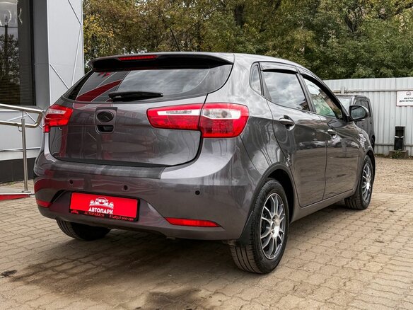 2013 Kia Rio 5-speed III, серый - вид 2