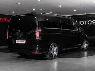 2026 Mercedes-Benz V-Класс Extra Long 300 d экстра длинный III (W447) Рестайлинг 2, чёрный, 14935000 рублей, вид 4