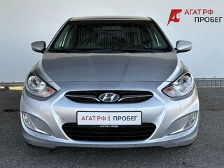 2012 Hyundai Solaris I, серебристый, 610000 рублей, вид 2