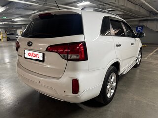 2013 Kia Sorento II Рестайлинг, белый, 1490000 рублей, вид 4